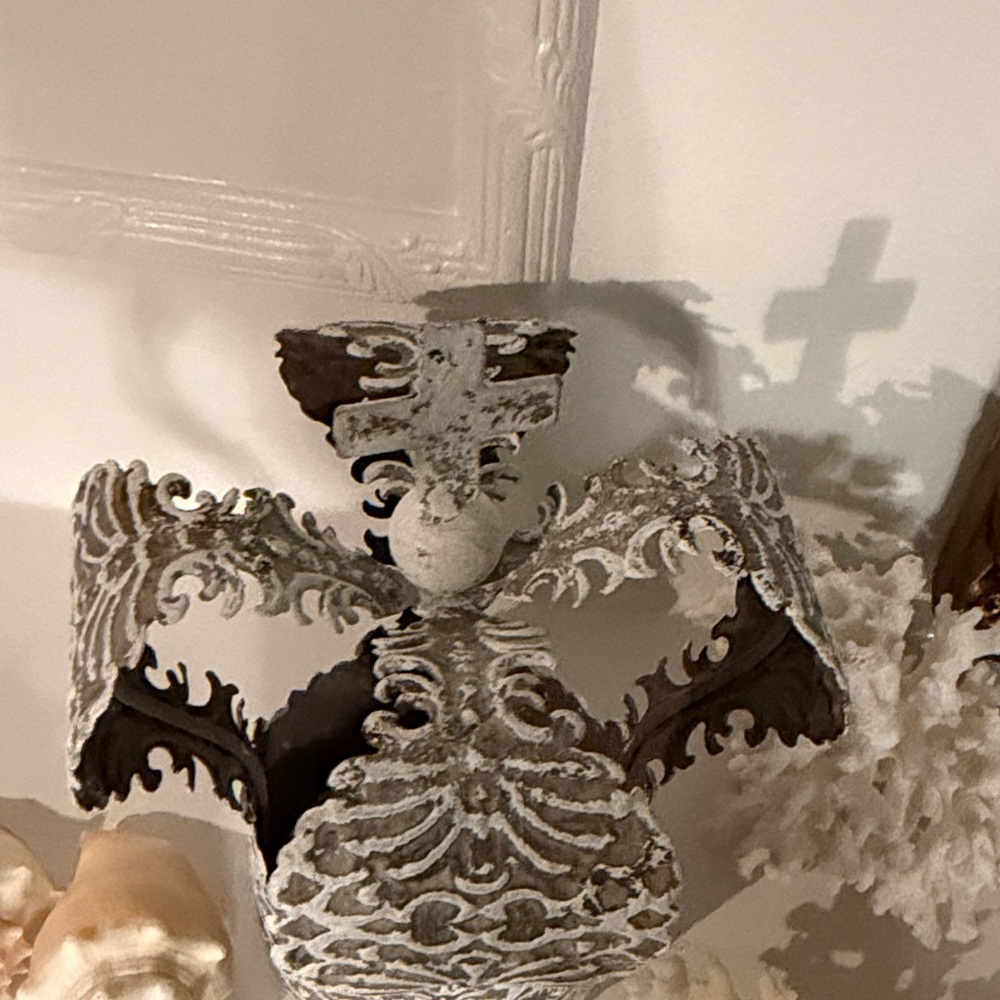 Distressed White Metal Crown Home Accent - Picture 8 of 9